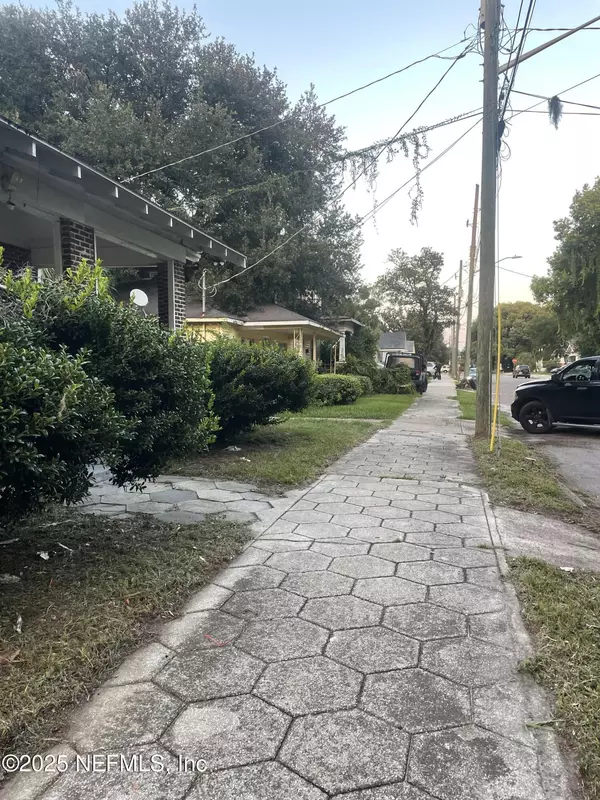 Jacksonville, FL 32206,141 22ND ST