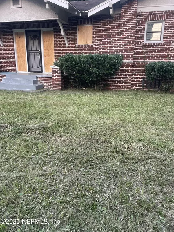 Jacksonville, FL 32206,141 22ND ST
