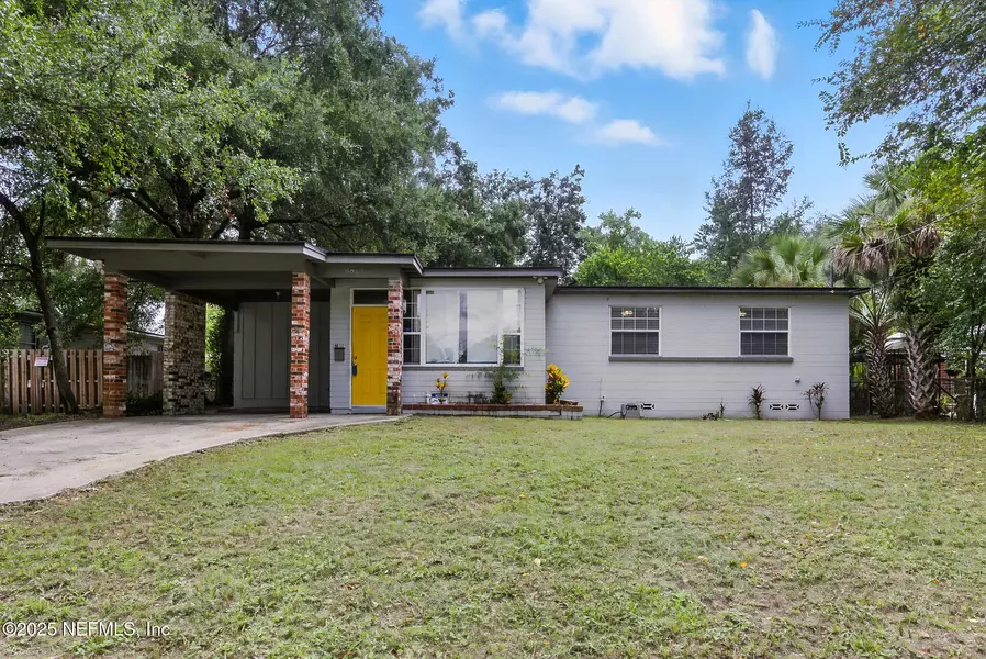 6815 S LOTUS RD, Jacksonville, FL 32211