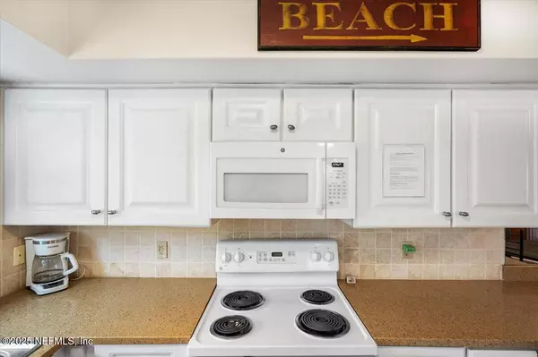 Jacksonville Beach, FL 32250,1717 2ND ST S