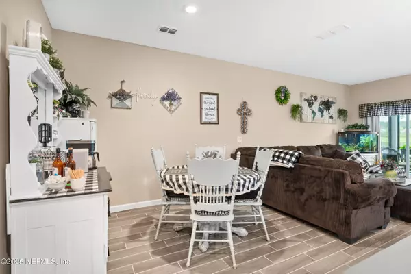 Jacksonville, FL 32222,10365 BENSON LAKE DR