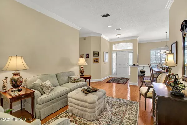 Jacksonville, FL 32217,4245 VIA VALENCIA CIR