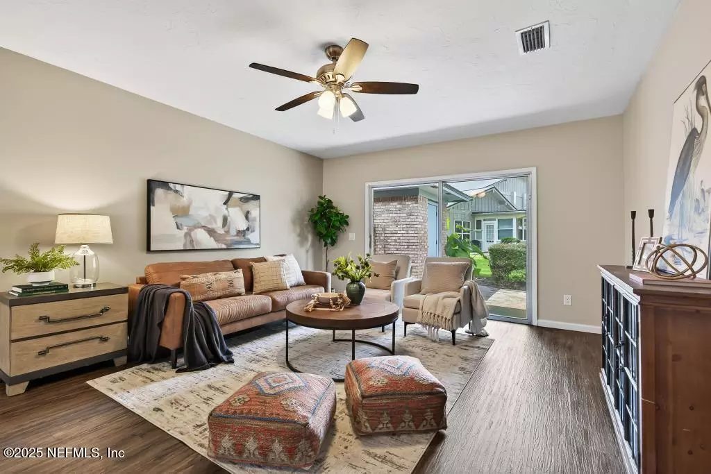 Jacksonville, FL 32257,9252 SAN JOSE BLVD #903