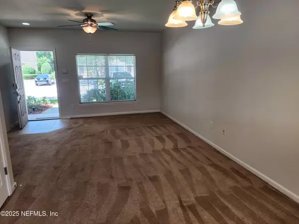 Jacksonville, FL 32258,6694 ARCHING BRANCH CIR