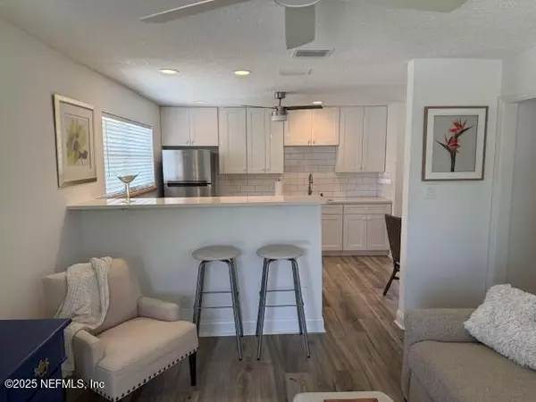 870 SAILFISH DR, Atlantic Beach, FL 32233