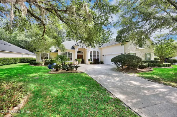 Orange Park, FL 32073,526 OAKMONT DR