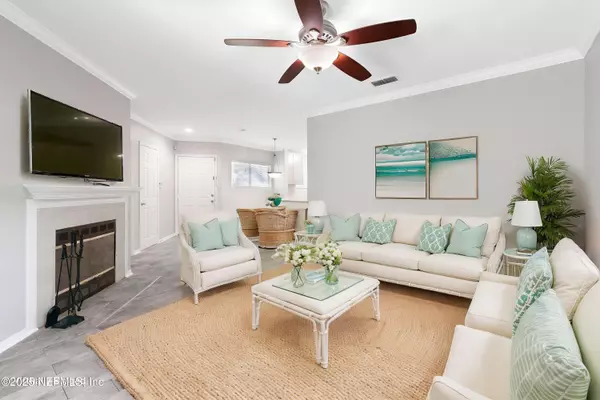 Jacksonville Beach, FL 32250,1800 THE GREENS WAY #407