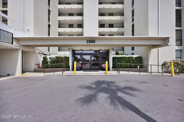 Jacksonville Beach, FL 32250,2200 OCEAN DR #5C