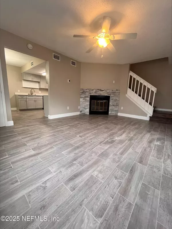 Jacksonville, FL 32233,791 ASSISI LN #1512