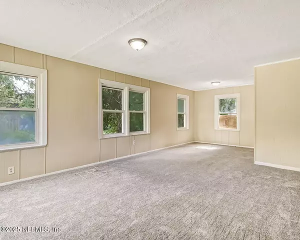 Jacksonville, FL 32208,628 E 59TH ST