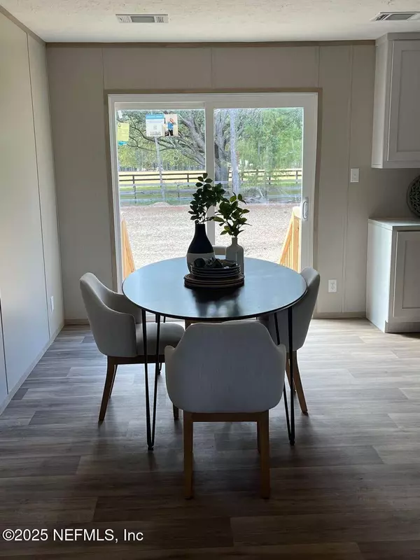 Callahan, FL 32011,43133 PEARL LN