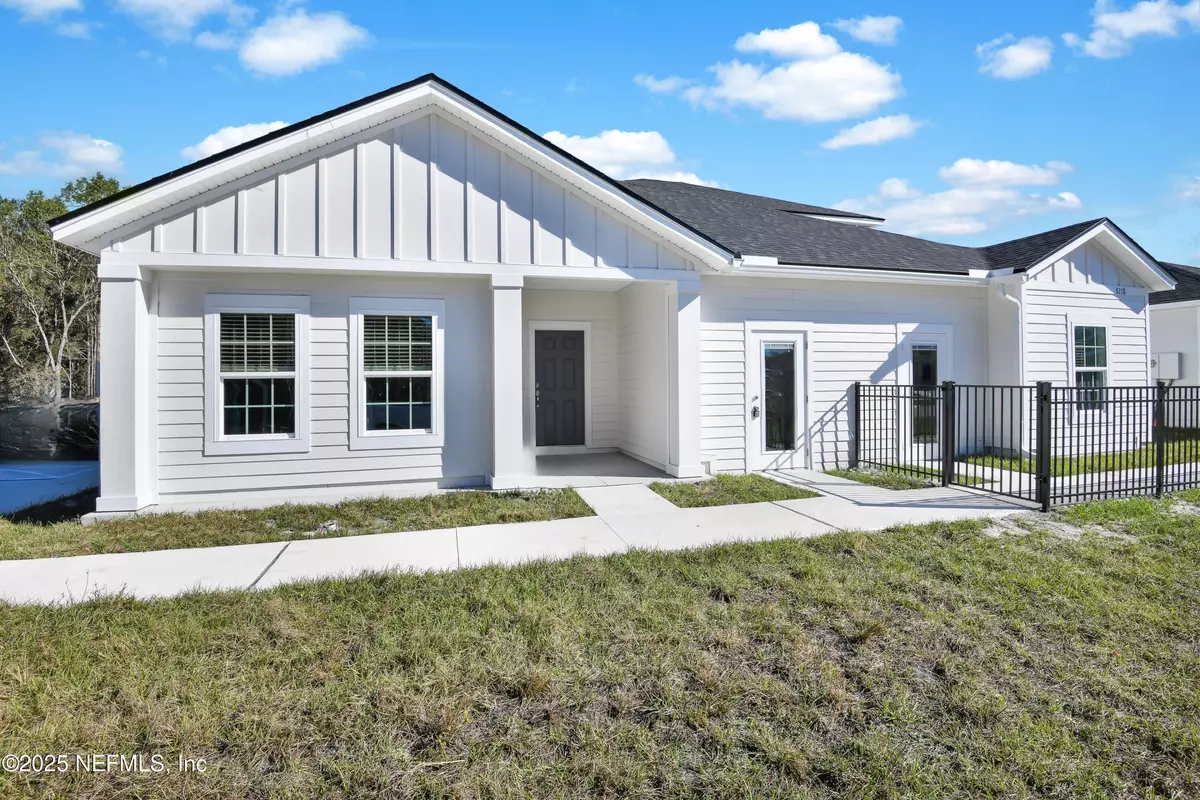 Jacksonville, FL 32234,14407 CREEKBLUFF WAY