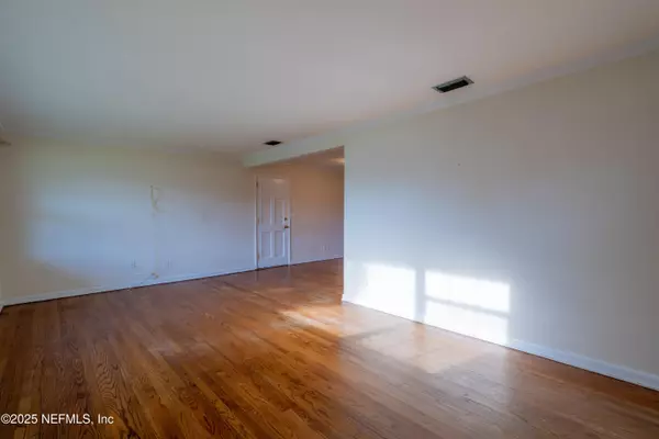 Jacksonville, FL 32216,2237 W NATHAN DR