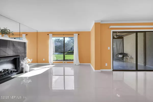 Jacksonville, FL 32256,10103 LEISURE LN S