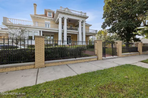 Jacksonville, FL 32204,1636 KING ST #3