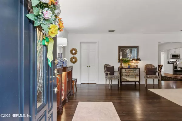 Jacksonville, FL 32207,1204 NICHOLSON RD