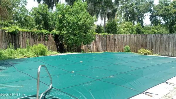 Jacksonville, FL 32216,802 ANTIGUA RD