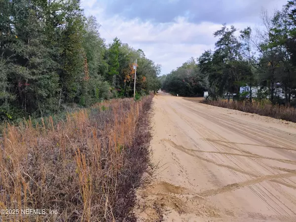 Interlachen, FL 32148,309 WILSON DR