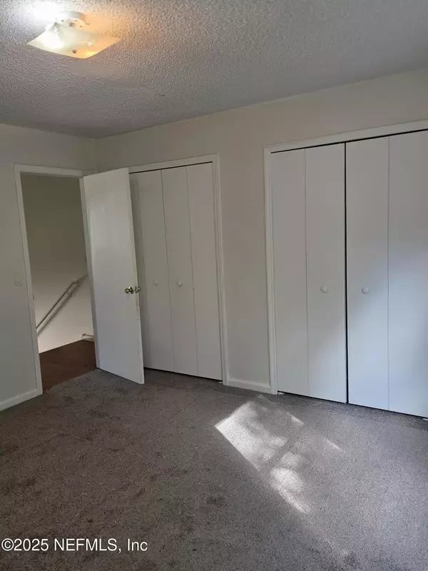 Jacksonville, FL 32207,4641 BARNES RD S