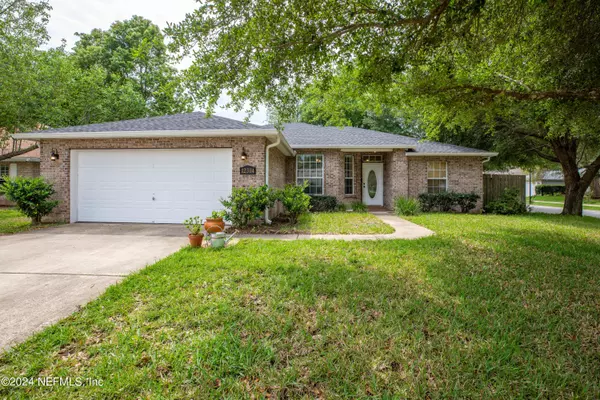 Jacksonville, FL 32225,12304 WATERFALL CT