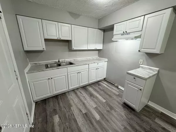 Jacksonville, FL 32209,5035 CAMPENELLA DR