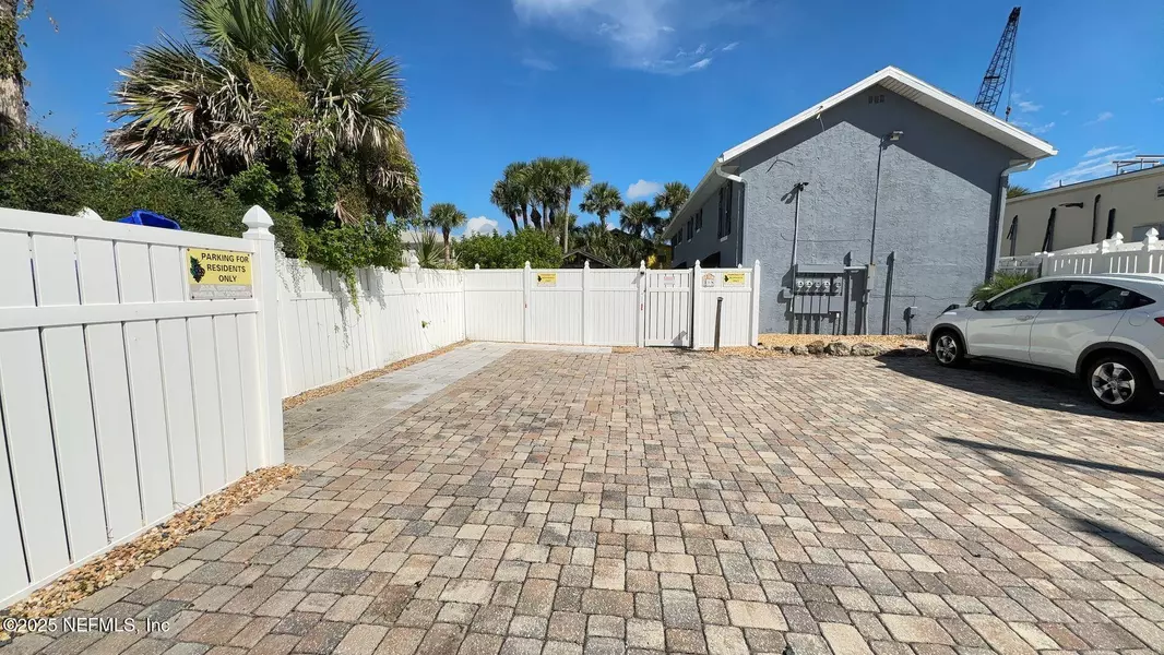 108 5TH ST #2B, Flagler Beach, FL 32136