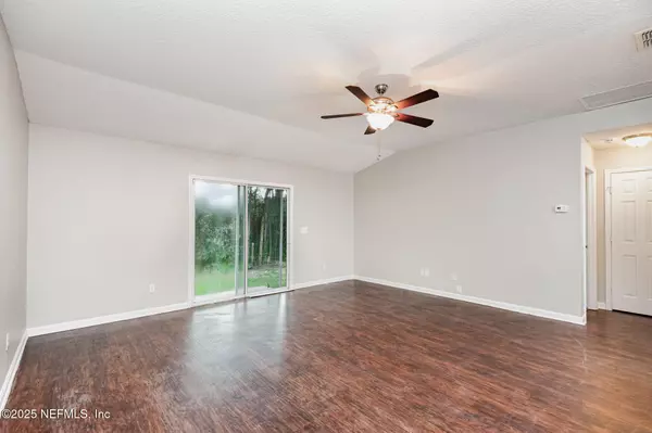 Jacksonville, FL 32244,8073 VIOLET WILLOW LN