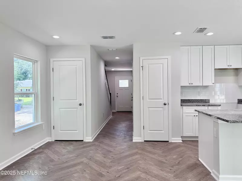 11772 RAVEN DR W, Jacksonville, FL 32218