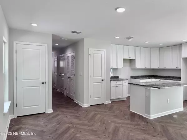 Jacksonville, FL 32218,11772 RAVEN DR W