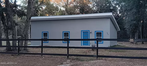 302 AZALEA AVE, Interlachen, FL 32148