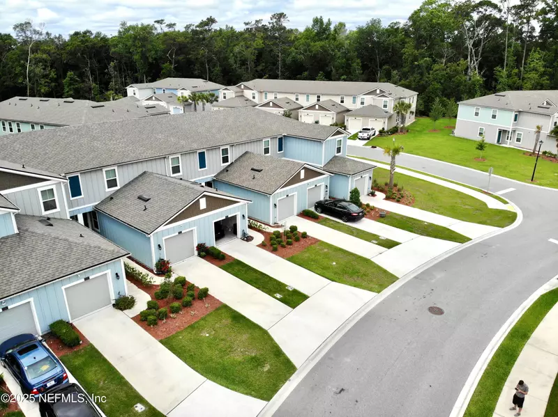 288 ARALIA LN, Jacksonville, FL 32216