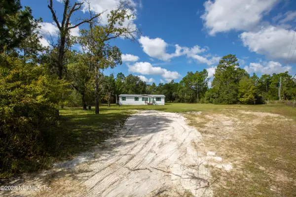 Melrose, FL 32666,5803 CACTUS HILL DR