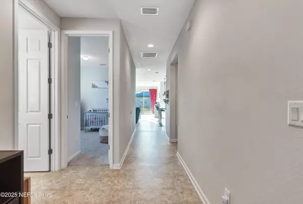 Jacksonville, FL 32222,6320 THATCHER