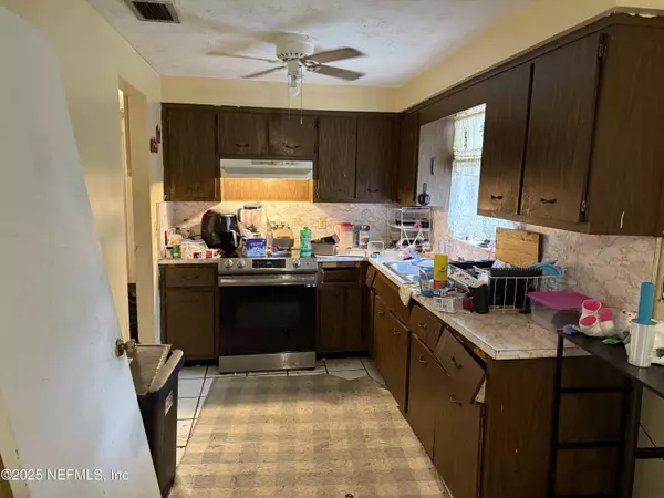 Jacksonville, FL 32210,7452 SHARBETH DR S