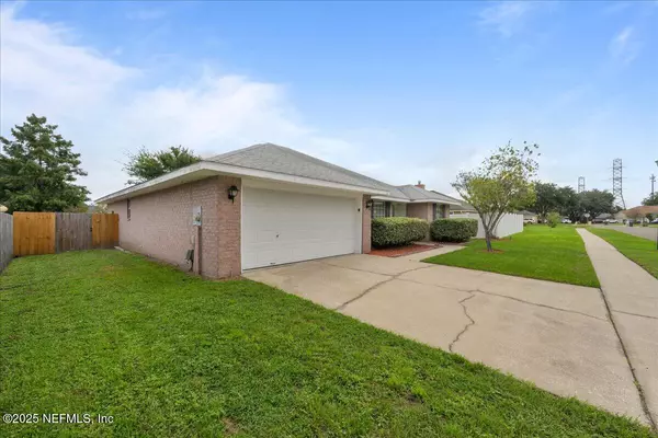 Jacksonville, FL 32221,525 BROCKHAM DR