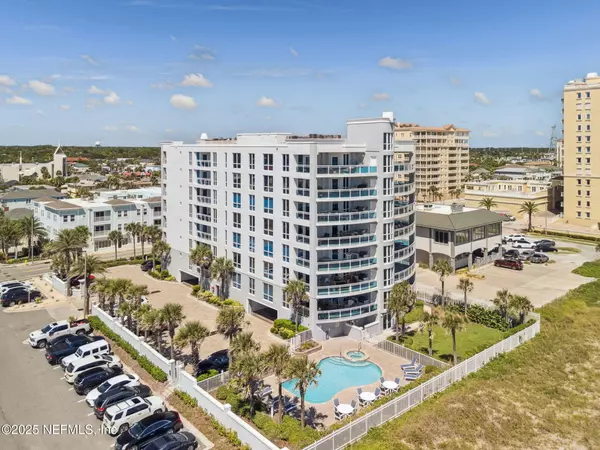 Jacksonville Beach, FL 32250,807 1ST ST N #502