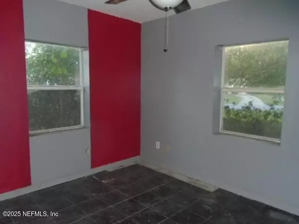 Jacksonville, FL 32208,8023 ALMAR PL