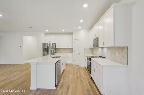 Jacksonville, FL 32219,7446 EVERETT FOREST DR