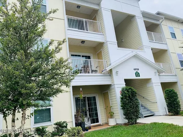 Jacksonville, FL 32256,5006 KEY LIME DR #106