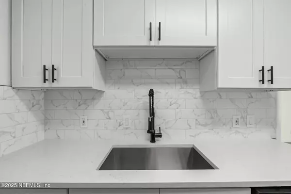 Jacksonville, FL 32217,4005 FERRARRA ST