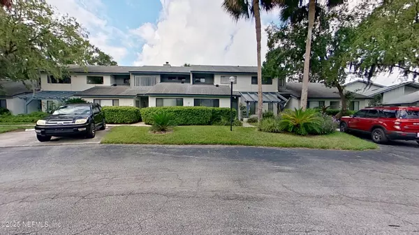 Jacksonville, FL 32257,9360 CRAVEN RD #304