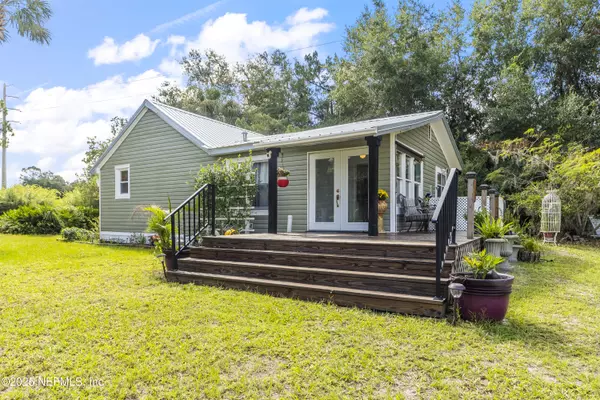 Interlachen, FL 32148,942 STATE RD 20