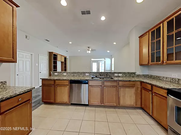 Jacksonville, FL 32218,15582 TURKOMAN CIR