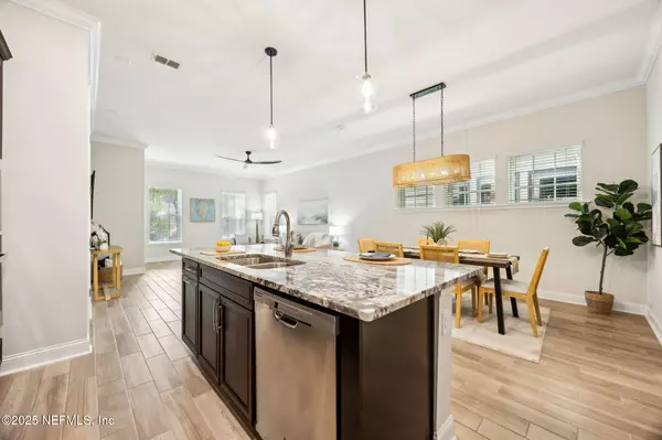 Fernandina Beach, FL 32034,241 BEECH ST