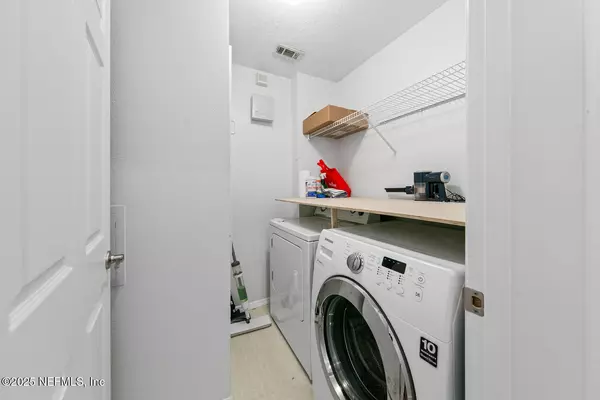 Jacksonville, FL 32224,13810 SUTTON PARK DR N #636