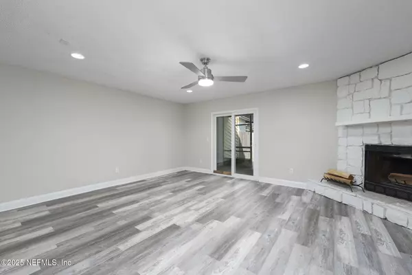 Jacksonville, FL 32225,11613 MCCORMICK RD