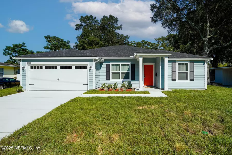 1935 PAINE AVE, Jacksonville, FL 32211