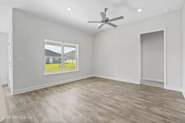 Jacksonville, FL 32219,8328 HELMSLEY BLVD