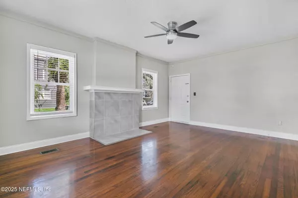 Jacksonville, FL 32205,962 CHERRY ST #1