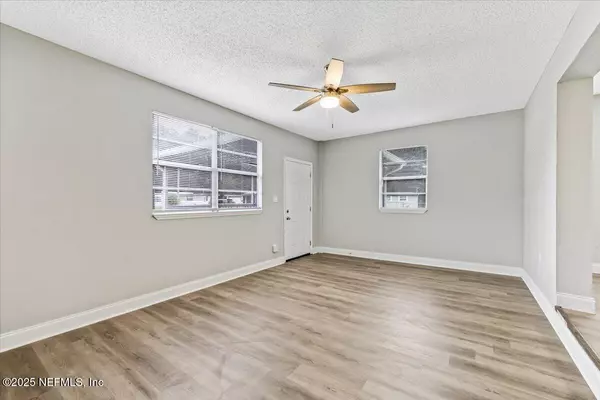 Jacksonville, FL 32205,6906 BERNAY AVE